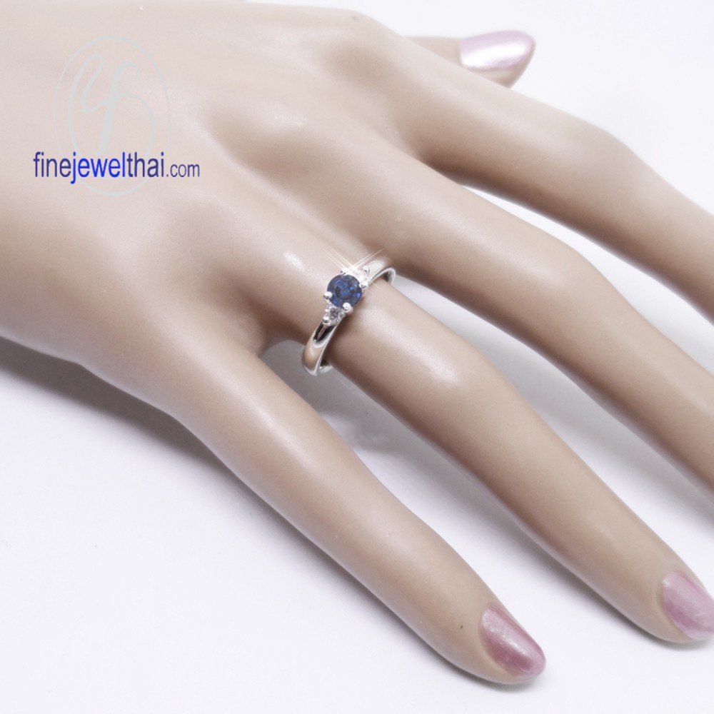 finejewelthai-แหวนไพลิน-ไพลิน-เพชรcz-แหวนเงินแท้-แหวนพลอย-blue-sapphire-silver-ring-r1028bl-เลือกสีตัวเรือนได้