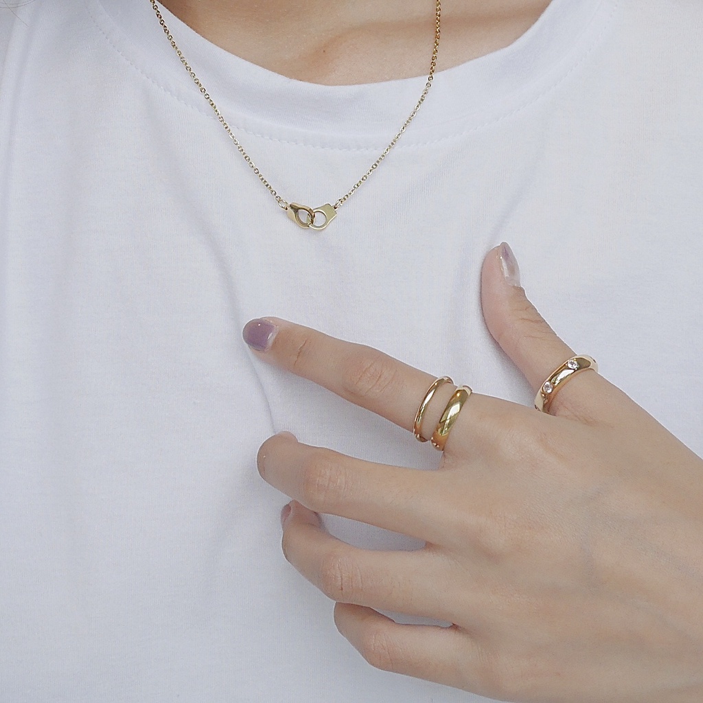 favr-co-chunky-ring-brass-18k-gold-แหวนทองดีเทลคริสตัลจิ๋ว