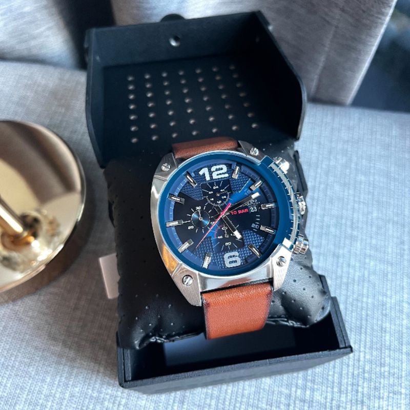 สด-ผ่อน-นาฬิกาสายหนัง-dz4400-diesel-mens-overflow-watch-สายหนัง-สีน้ำตาล-หน้าปัด-สีนำ้เงินขนาด-49x54-มิล