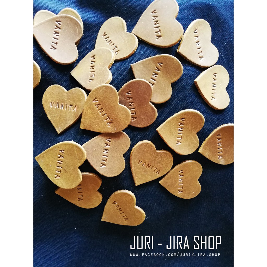 juri-jira-shop-พวงกุญแจหนังรูปหัวใจคู่-สลักชื่อ-ชิ้นเดียวก็ขายค่ะ