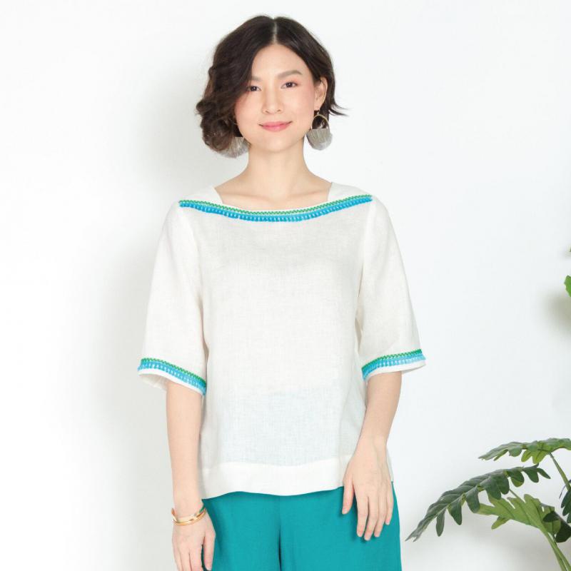 c-amp-d-linen-blouse-เสิ้อเบลาส์-คอปาด-แขนสามส่วน-แต่งเทปพู่สีเขียว-ฟ้า-เนื้อผ้าลินินพรีเมี่ยม-cuafwh