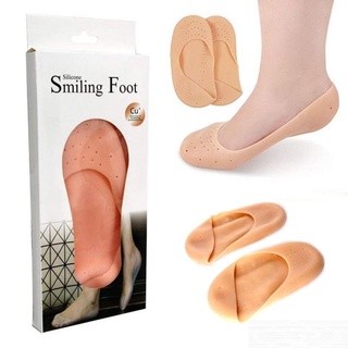 Superhomeshop  ถุงเท้าซิลิโคนถนอมส้นเท้า ซิลิโคนหุ้มเต็มเท้า แบบสวมเต็มเท้า รุ่น Smiling Foot-09Feb-J1