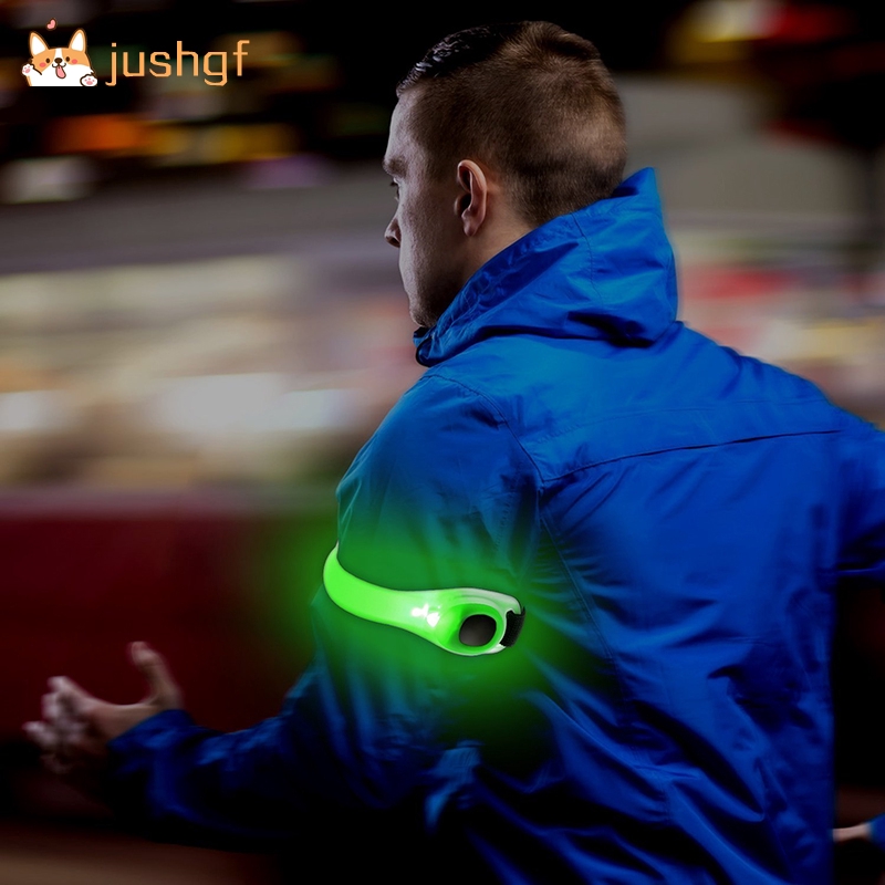 ภาพสินค้าสายรัดแขนมีไฟ Led เรืองแสงในที่มืดสามารถปรับได้เหมาะกับการวิ่ง จากร้าน jushgf.th บน Shopee ภาพที่ 3