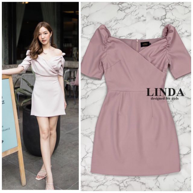 ป้าย-linda-ลินดา-xs-s-m-detail-เดรสสั้นทรงเข้ารูปสีแดงเลือดหมู-ทรงแขนตั้ง-ช่วงอกแต่งเย็บทับกันสวยงาม-ป้