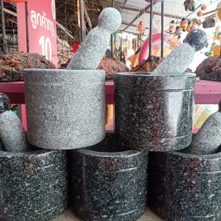 📍แถมฟรีโมบายเปลือกหอย📍ครกหินอ่างศิลา + สาก  Mortar + pestle  ทรงกระบอก  ขนาด กว้าง 6 นิ้ว  สูง 5 นิ้ว