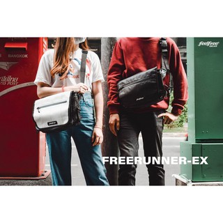 ภาพขนาดย่อของภาพหน้าปกสินค้าFEELFREE FREERUNNER EX S กระเป๋าสะพายข้างกันน้ำ พรีเมี่ยม จากร้าน feelfree.stores บน Shopee