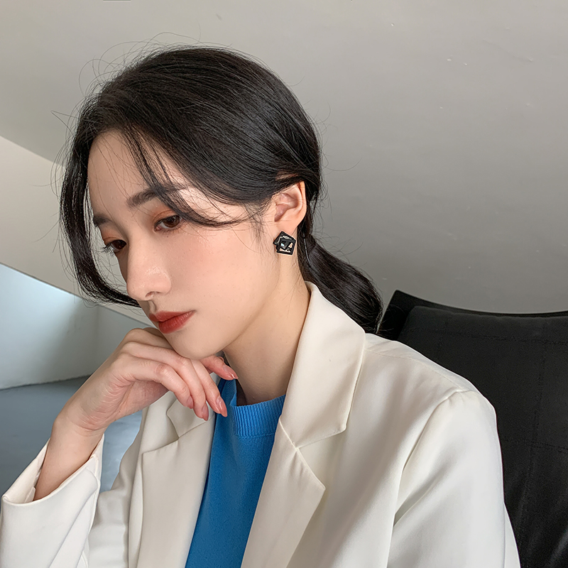 ฤดูร้อนใหม่เกาหลี925เข็มเงินกล่องสี่เหลี่ยมคริสตัลต่างหูต่างหูอารมณ์สีดำชุบผู้หญิงหวานนักเรียนต่างหู