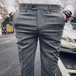 ภาพหน้าปกสินค้าSale‼️ 🔥พร้อมส่ง‼️กางเกงลำลองกางเกงลายสก๊อตชายเวอร์ชั่นเกาหลีของแนวโน้มของกางเกงฟุต 9 ฟุตกางเกงลำลองสลิมกางเกงตาข่ายสีแด ที่เกี่ยวข้อง
