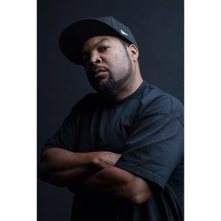 โปสเตอร์ Ice Cube ไอซ์คิวบ์ แร็ปเปอร์ Rapper Hiphop ฮิปฮอป Poster รูปภาพ ภาพถ่าย ตกแต่งผนัง วงดนตรี Music ตกแต่งบ้าน