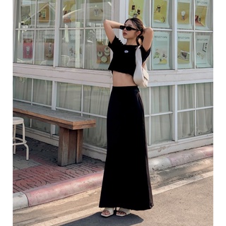 เช็ครีวิวสินค้ากระโปรงยาวสไตล์มินิมอล” Ivy maxi skirt”