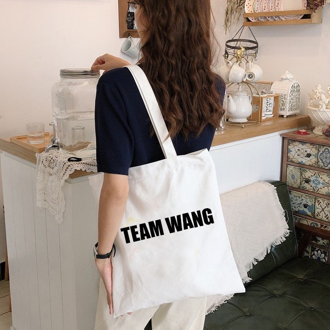 กระเป๋าผ้าแคนวาส-ทีมหวัง-team-wang-ถุงผ้าลดโลกร้อน-พกพาสะดวก-จุได้เยอะ-น้ำหนักเบา-ทนทาน