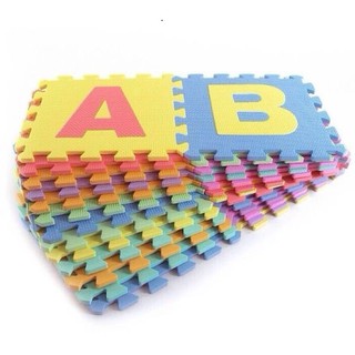 ภาพหน้าปกสินค้า250TOYS แผ่นรองคลานแบบจิ๊กซอร์ ลาย ABC (1 set มี 26 แผ่น) EVA  ขนาด 30x30ซม เอบีซี โฟมรองคลาน แผ่นกันกระแทกเสื่อรองคลาน ซึ่งคุณอาจชอบราคาและรีวิวของสินค้านี้