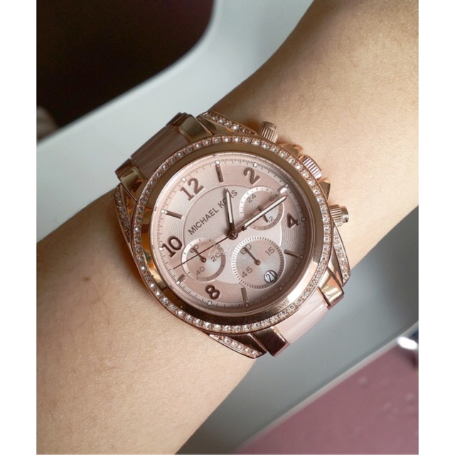 Mk 5943 38 watch 100