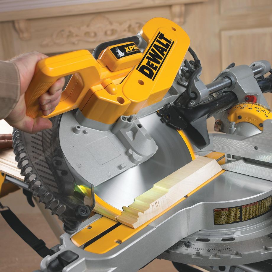 เครื่องเลื่อยตัดองศาสไลด์-12-นิ้ว-dewalt-รุ่น-dws780