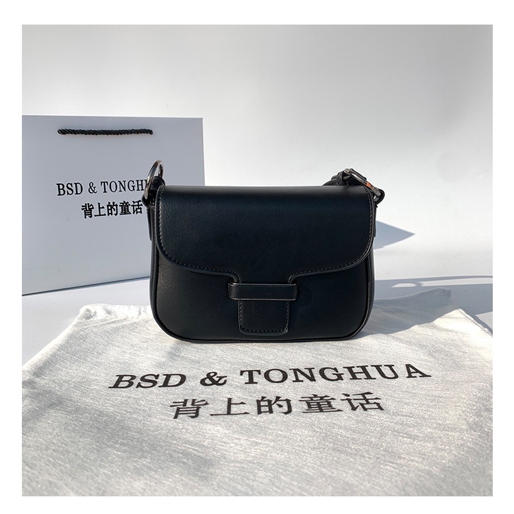 bj031-สินค้าพรีออเดอร์-กระเป๋าสะพายมินิมอล-ทรงน่ารักมากจ้า