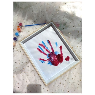 ภาพขนาดย่อของภาพหน้าปกสินค้าชุด กรอบรูป เด็ก handprint ศิลปะ DIY เสริมทักษะ ระบายสีมือ ของขวัญ แต่งบ้าน กรอบผลงาน ของเล่นเสริมพัฒนาการ จากร้าน puinooncii บน Shopee