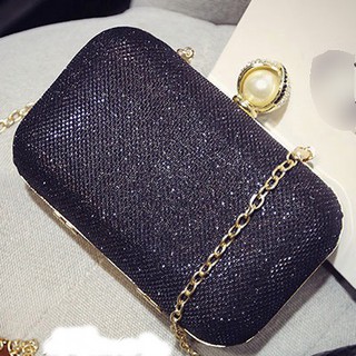 พร้อมส่ง Evening Clutch กระเป๋าออกงาน ทรงสี่เหลี่ยม ขนาดจับถนัดมือ หรูหราจุกเปิดมุก พร้อมสายโซ่สะพายยาว สีดำ