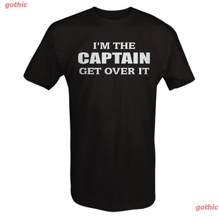 เสื้อยืดกีฬา เสื้อยืดพิมพ์ลาย IM The Captain Get Over It Boating Fishing สําหรับผู้ชาย Mens Womens T-shirts
