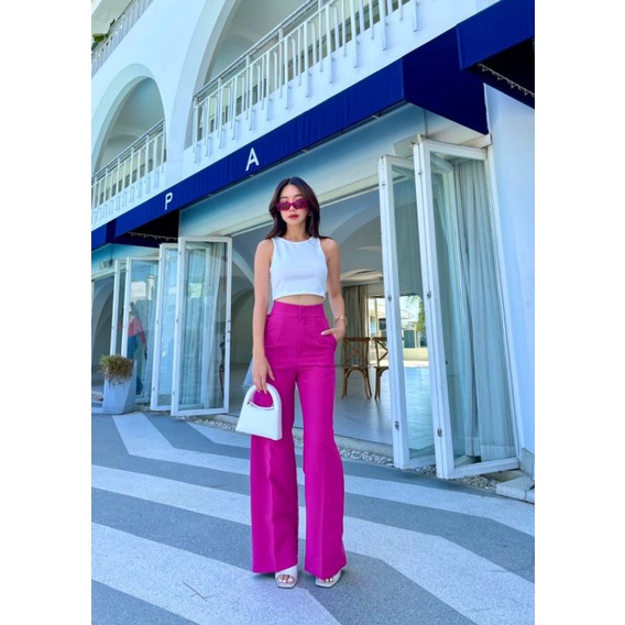 ภาพหน้าปกสินค้าDolores high-waist pant กางเกงขากระบอกยาว กระบอกใหญ่ใส่สวยดูผอมเพรียว โดดเด่นสีสดใส จากร้าน fasaiishop บน Shopee