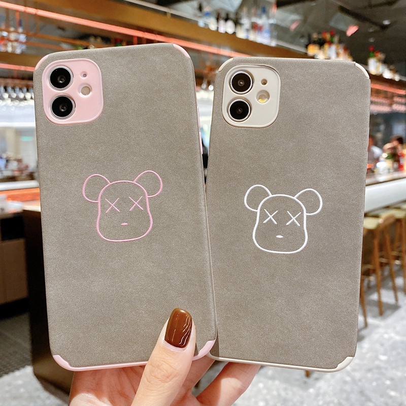 ภาพสินค้าเคสโทรศัพท์มือถือหนังนิ่ม กันตก พิมพ์ลาย KAWS สี่มุม สําหรับ iPhone 13 Pro Max จากร้าน iphone13.th บน Shopee ภาพที่ 2