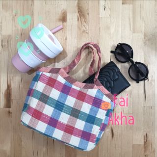 FAI​ AKHA -​ lunch bag กระเป๋าผ้า​ทอมือ​ ลายตาราง​ชมพูเขียว​ (ขลิบส้ม)​ สีน่ารัก