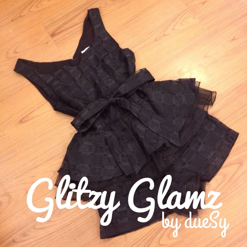 sale-งานป้าย-glitzy-glamz-ชุดจั้มสูทขาสั้น-แขนกุดผ้าแก้วหรูหรา-ไฮโซสวยงาม