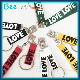 [พร้อมส่ง 🇹🇭 ใน 1 วัน] สายคล้องคอ และสายคล้องแขน พิมพ์ลาย LOVE พร้อมกาวติดในตัว และมีตะขอเกี่ยว ใช้แขวนของได้ แขวนบัตร