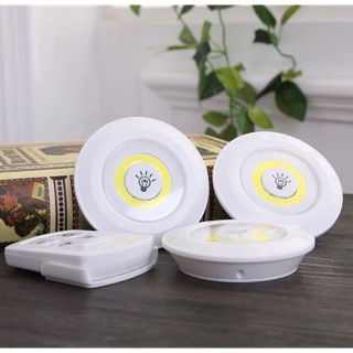 ไฟ LED ติดผนัง พร้อมรีโมทเปิด-ปิด 1เซตได้ถึง3ตัว. คุ้มสุดๆ