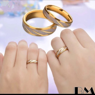 แหวนเหล็กไทเทเนียม ลายคลื่น สีทอง เหมาะกับของขวัญแต่งงาน สําหรับผู้ชาย และผู้หญิง