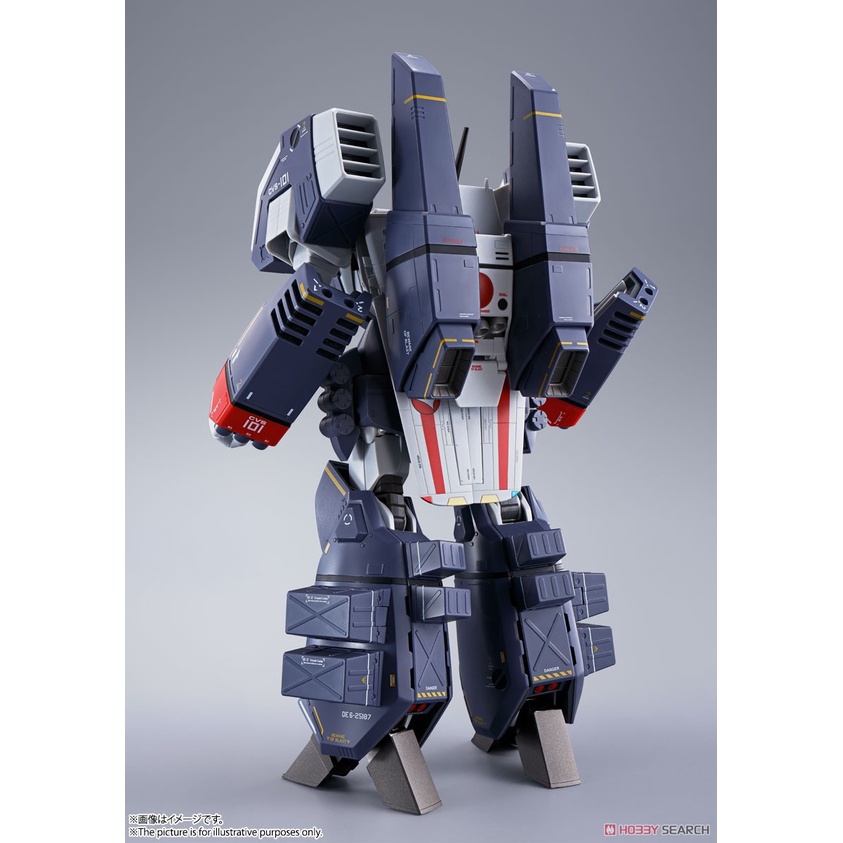 bandai-dx-chogokin-vf-1j-armored-valkyrie-hikaru-ichijyo-custom