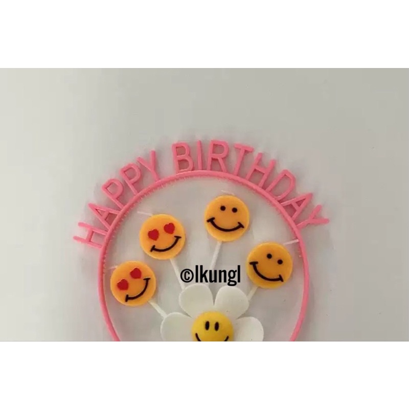 ภาพหน้าปกสินค้าเทียนวันเกิด SMILEY mini ️ มีแยกชิ้น และยกเซท จากร้าน lkungl บน Shopee