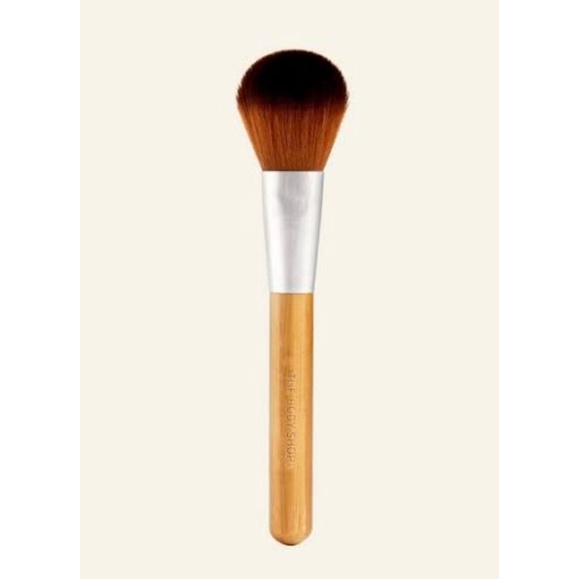 พร้อมส่ง-the-body-shop-powder-brush-แปรงปัดแป้ง