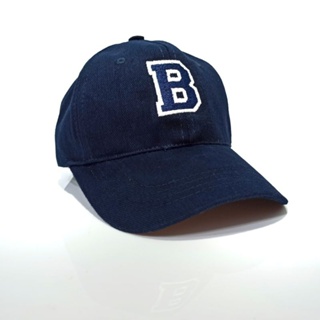 หมวกสัญลักษณ์ตัวอักษร B สไตล์คลาสสิก