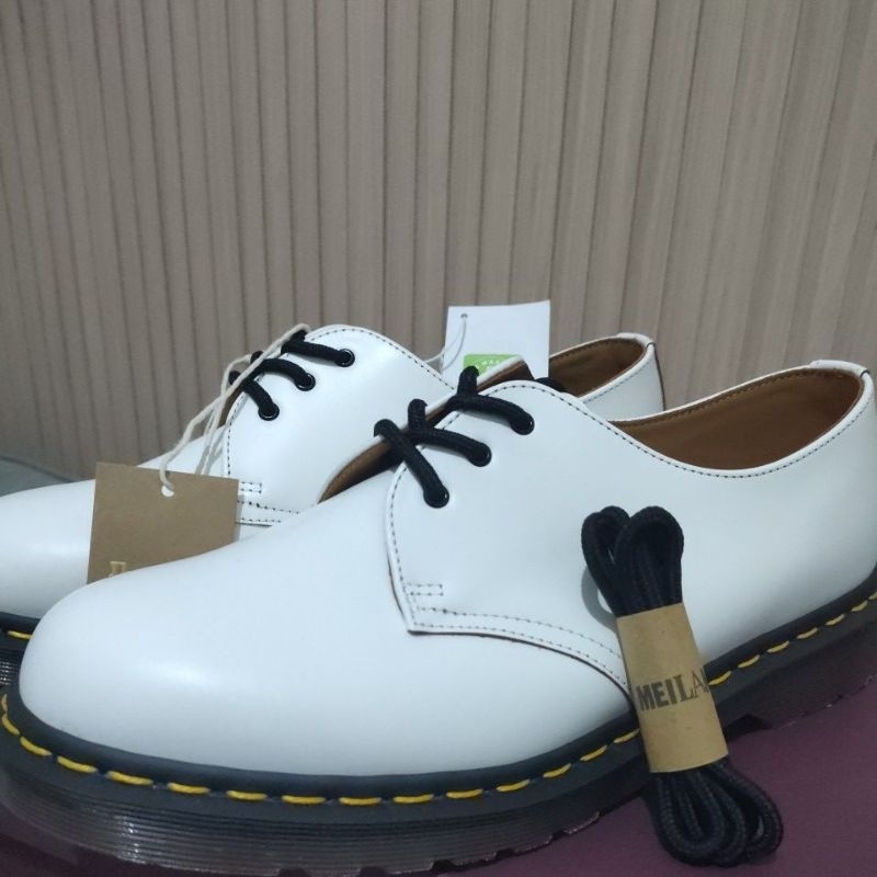 ดร. Shoelace Martens, Docmart 3 Hole, 65 cm BLACK | Shopee Thailand