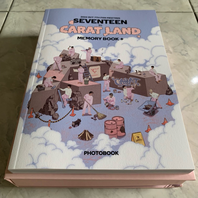 กล่องเอาท์บ็อกซ์ และหนังสือภาพถ่าย SEVENTEEN IN CARATLAND 2024 Shopee