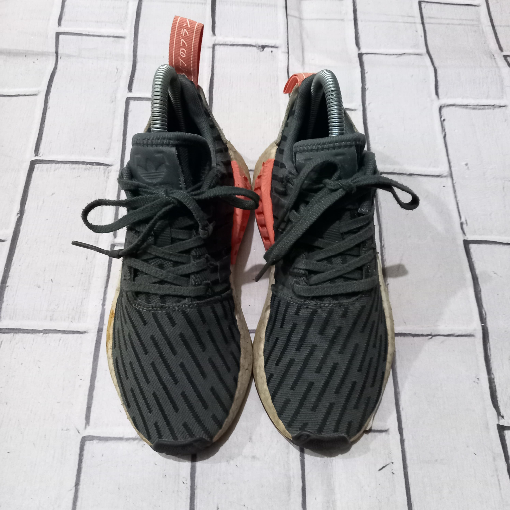 Nmd r2 ivy hotsell