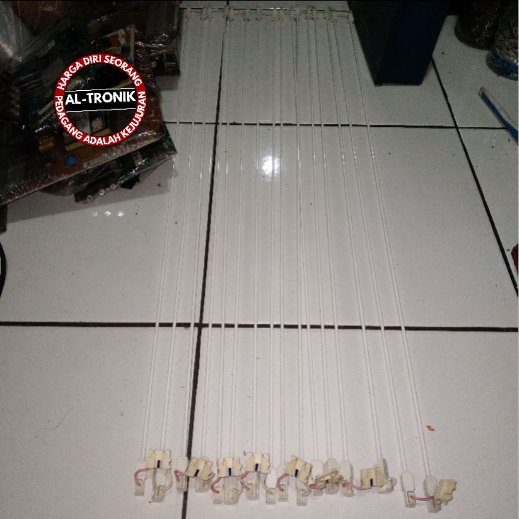 1 ชุดไฟ NEON CCFL BACKLIGHT LCD TV SONY BRAVIA 32 นิ้วรุ่น KLV-32T400A ...