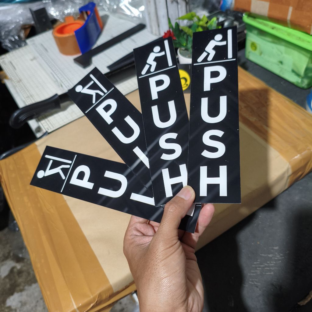 ป้ายกดป้ายอะคริลิคดึงดึงดึงสีดํา | Shopee Thailand