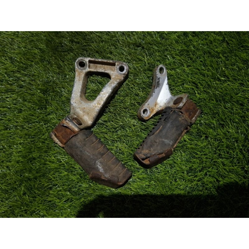 พักเท้าหลัง Postep yamaha mio old sporty mio lama 5tl เดิม | Shopee ...