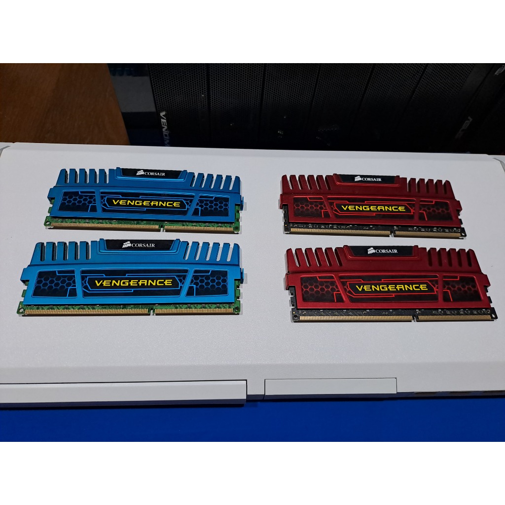 Mémoire RAM Corsair Vengeance DDR3 2x4 Go (8 Go Kit) - Occasion Fonctionnelle