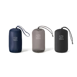 โปรโมชั่น Flash Sale : UNIQLO Stuff Sack Ultralight Down | กระเป๋าใส่เสื้อแจ็คเก็ตขนห่าน | กระเป๋าเก็บเสื้อผ้า
