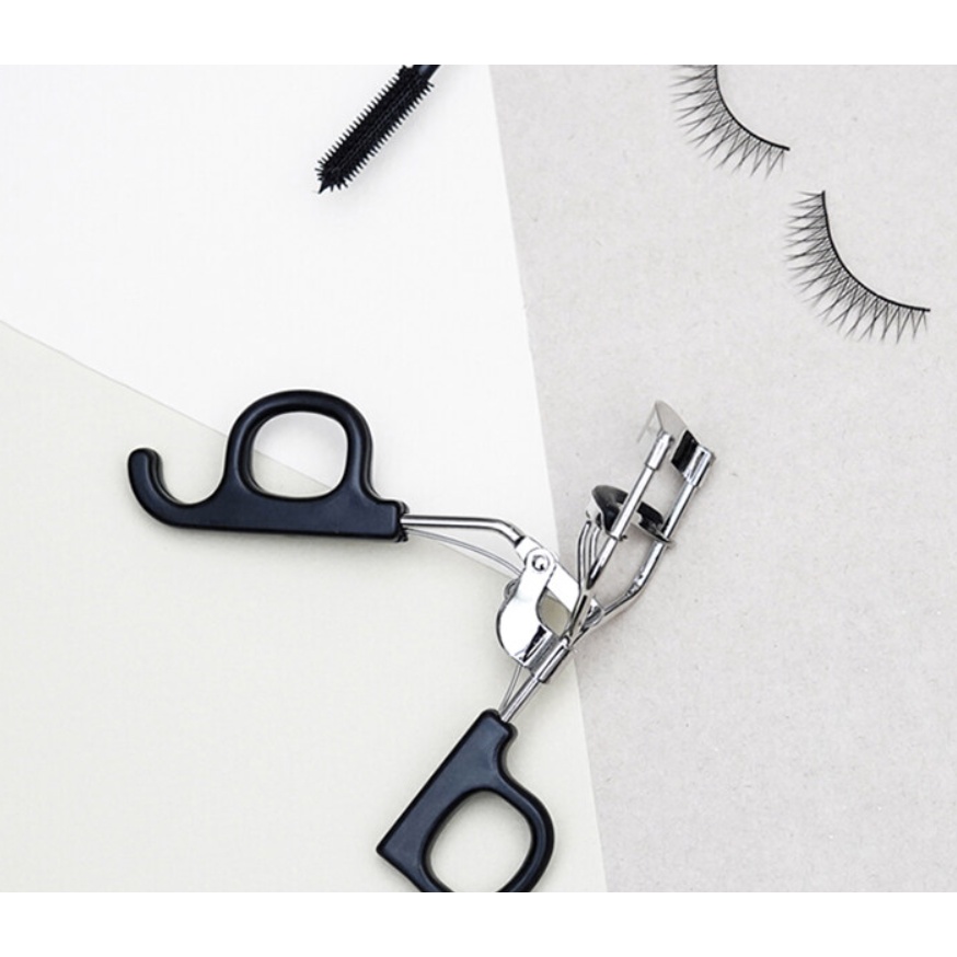 laneige-eyelash-curler