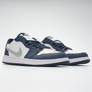 Air Jordan 1 AJ1 x SB Low รองเท้าผ้าใบ รองเท้าวิ่ง สีน้ําเงินเข้ม สําหรับผู้ชาย และผู้หญิง