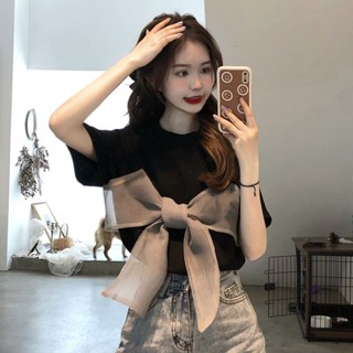 พร้อมส่ง✨ฤดูร้อน แฟชั่นเกาหลี โบว์สีดำ แขนสั้น เสื้อยืดคอกลม ผ้าฝ้าย ตาข่าย ประกบ เสื้อทรงหลวม น่ารัก มี 2 สี