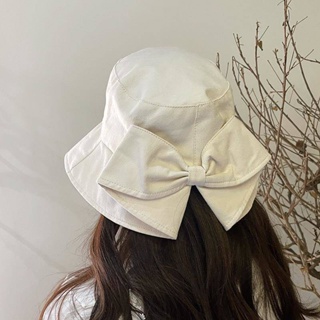 หมวกไปทะเล หมวกบักเก็ต หมวกโบว์ผู้หญิงน้ําขึ้นน้ําลงหมวกปีกใหญ่ผู้หญิงฤดูร้อนต้นฤดูใบไม้ผลิหมวกชาวประมงอเนกประสงค์ Hepburn สไตล์หมวกป้องกันแสงแดด