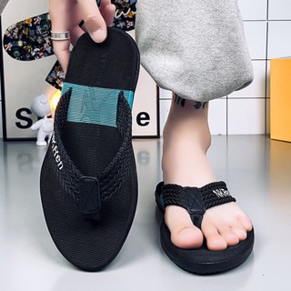 [พร้อมส่ง] _ รองเท้าแตะ พื้นนิ่ม กันลื่น เหมาะกับเดินชายหาดกลางแจ้ง แฟชั่นฤดูร้อน สําหรับผู้ชาย