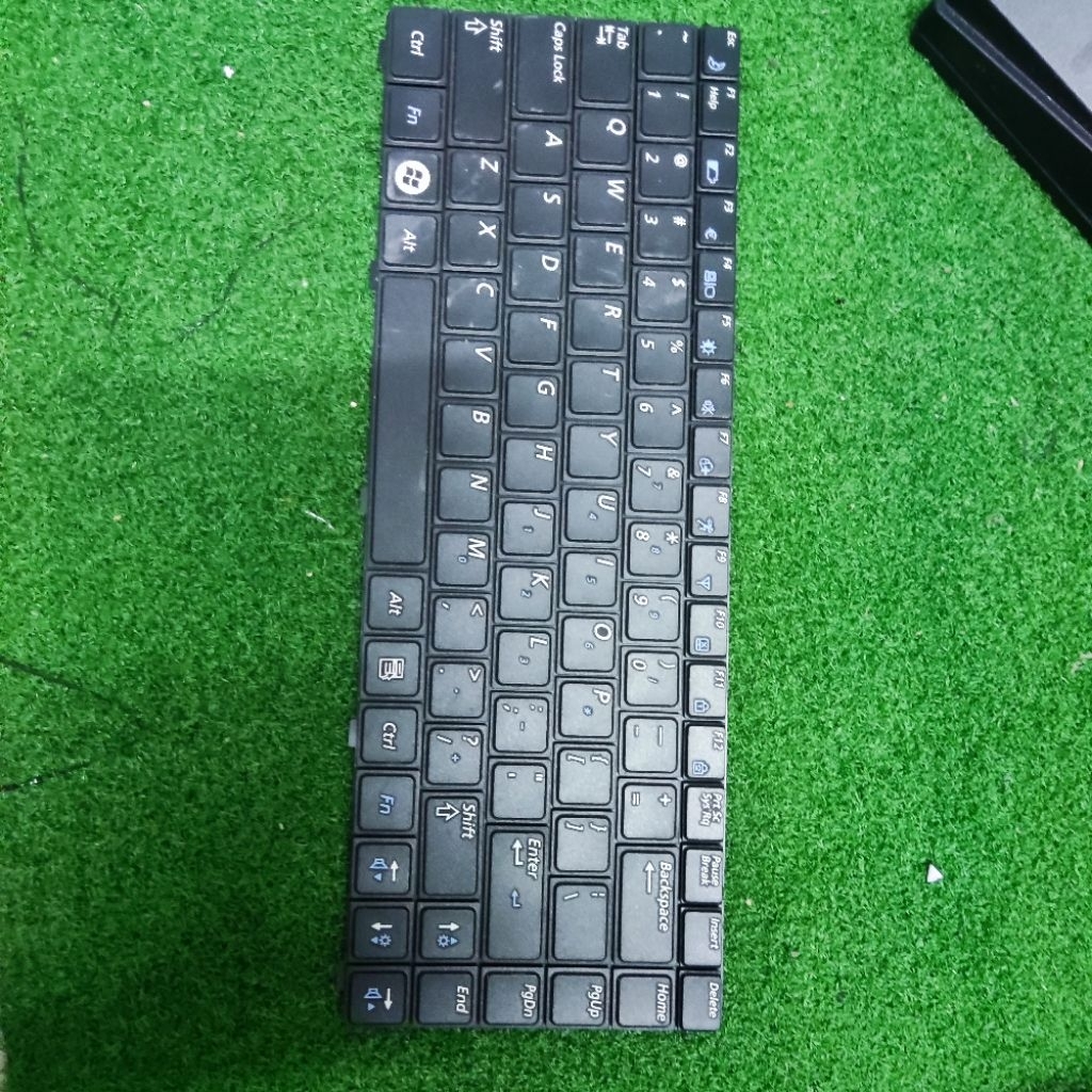 คีย์บอร์ด Samsung R418, R428, R442, R430, R439, R440, R463, R464, R468 ...