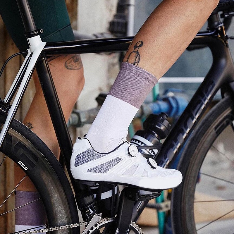 ถุงเท้ากีฬา-คุณภาพสูง-สําหรับผู้ชาย-และผู้หญิง-เหมาะกับการวิ่ง-ขี่จักรยาน