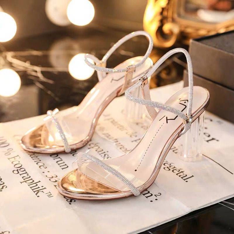 ภาพสินค้ารองเท้าแตะส้นสูงผู้หญิง การออกแบบคริสตัลใส สวมใส่สบายไม่ถูเท้า สไตล์เกาหลี จากร้าน g1wacibnqu บน Shopee ภาพที่ 1