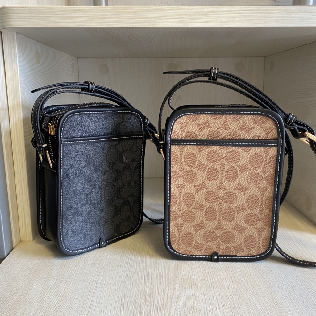 coach-ca182-กระเป๋าสะพายข้างผู้ชาย-กระเป๋าใส่มือถือ-ลายคลาสสิค-หนังแท้-182